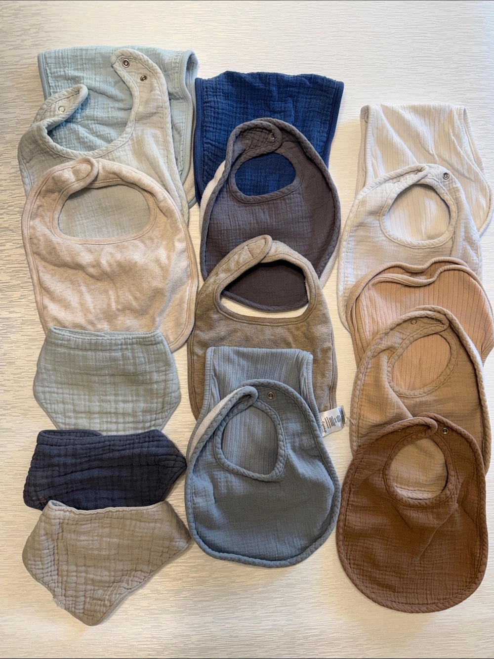 Source Unknown Baby Bib Set in Blue, Tan, Brown, Cream